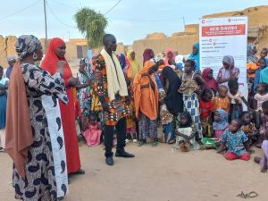 Personas africanas celebrando el Día Internacional de la Educación